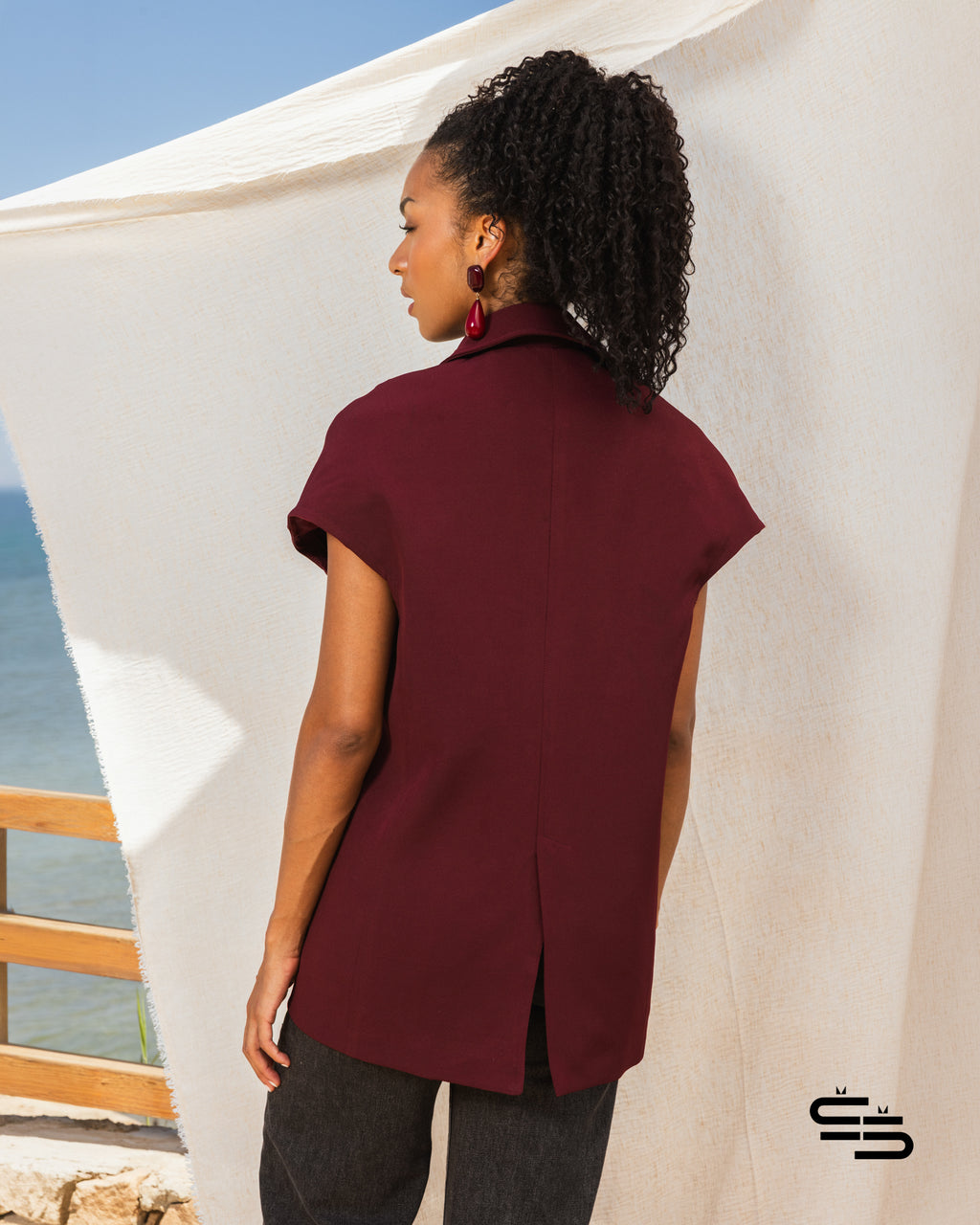 Hibiscus Vest in Burgundy