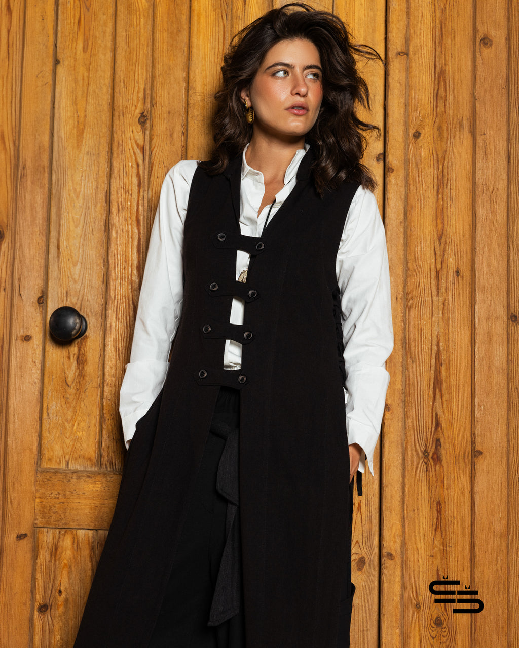 Autumn Crocus Kimono in Black